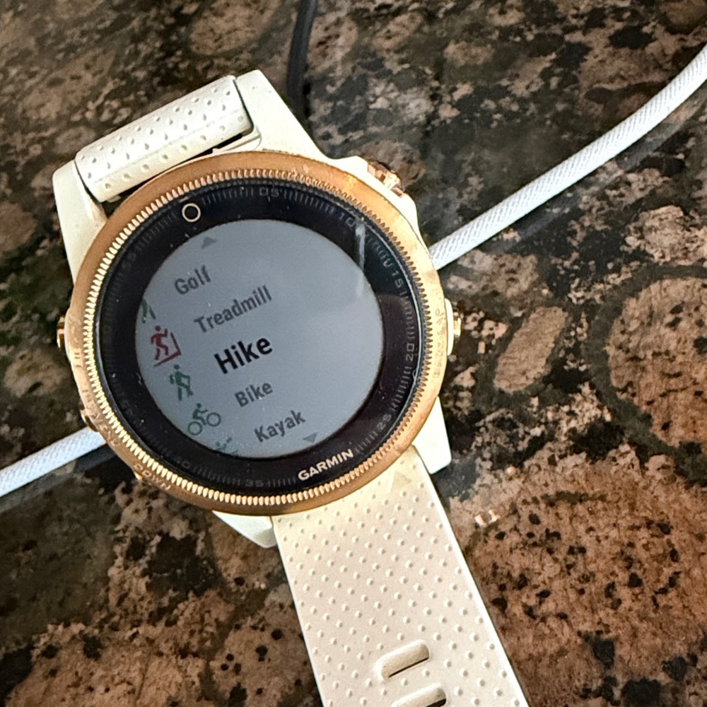 Garmin Fenix 5S Sapphire Edition Multisport GPS Smartwatch - White and Rose Gold - Picture 12 of 14